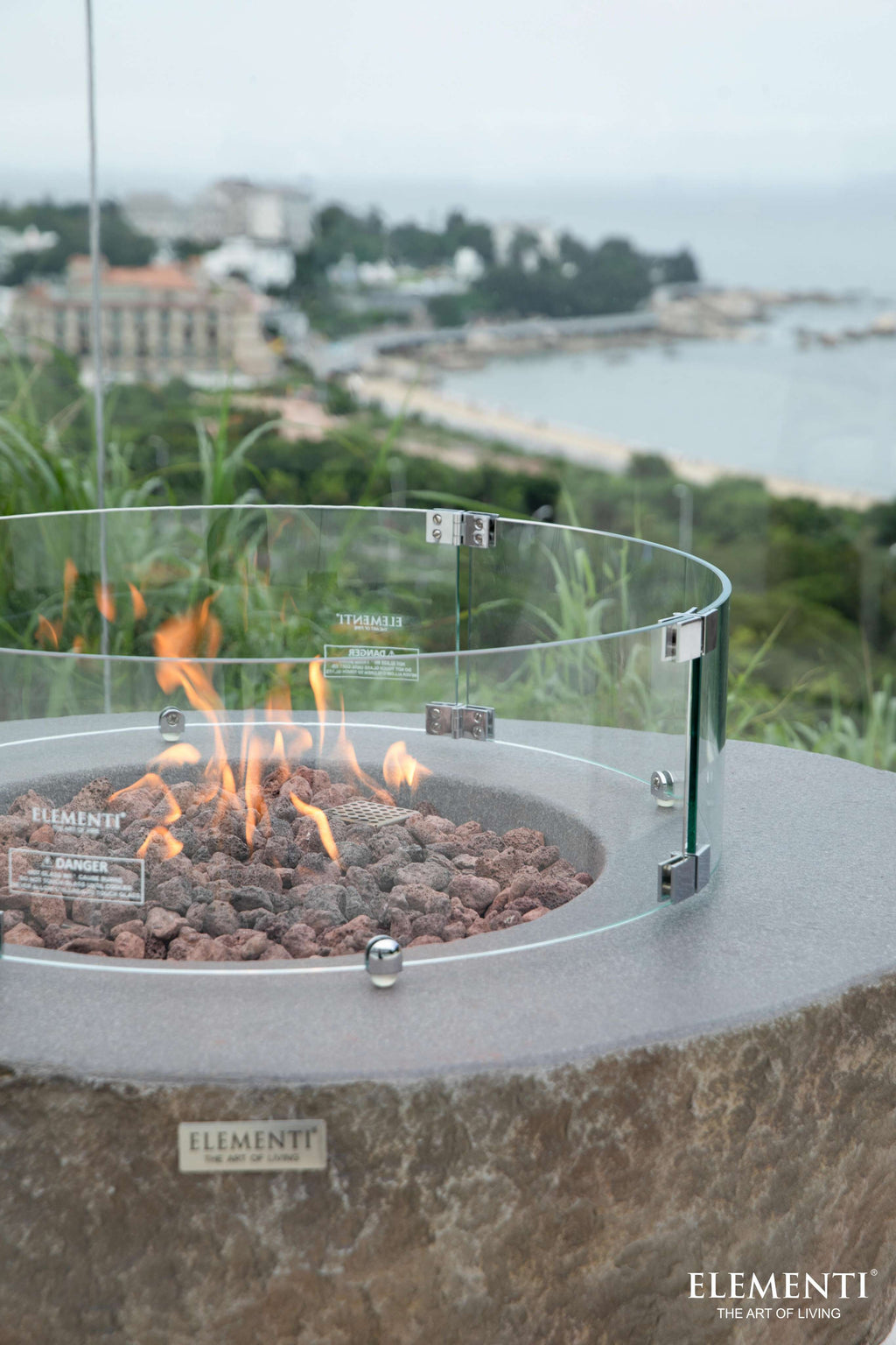 Elementi Boulder Fire Table