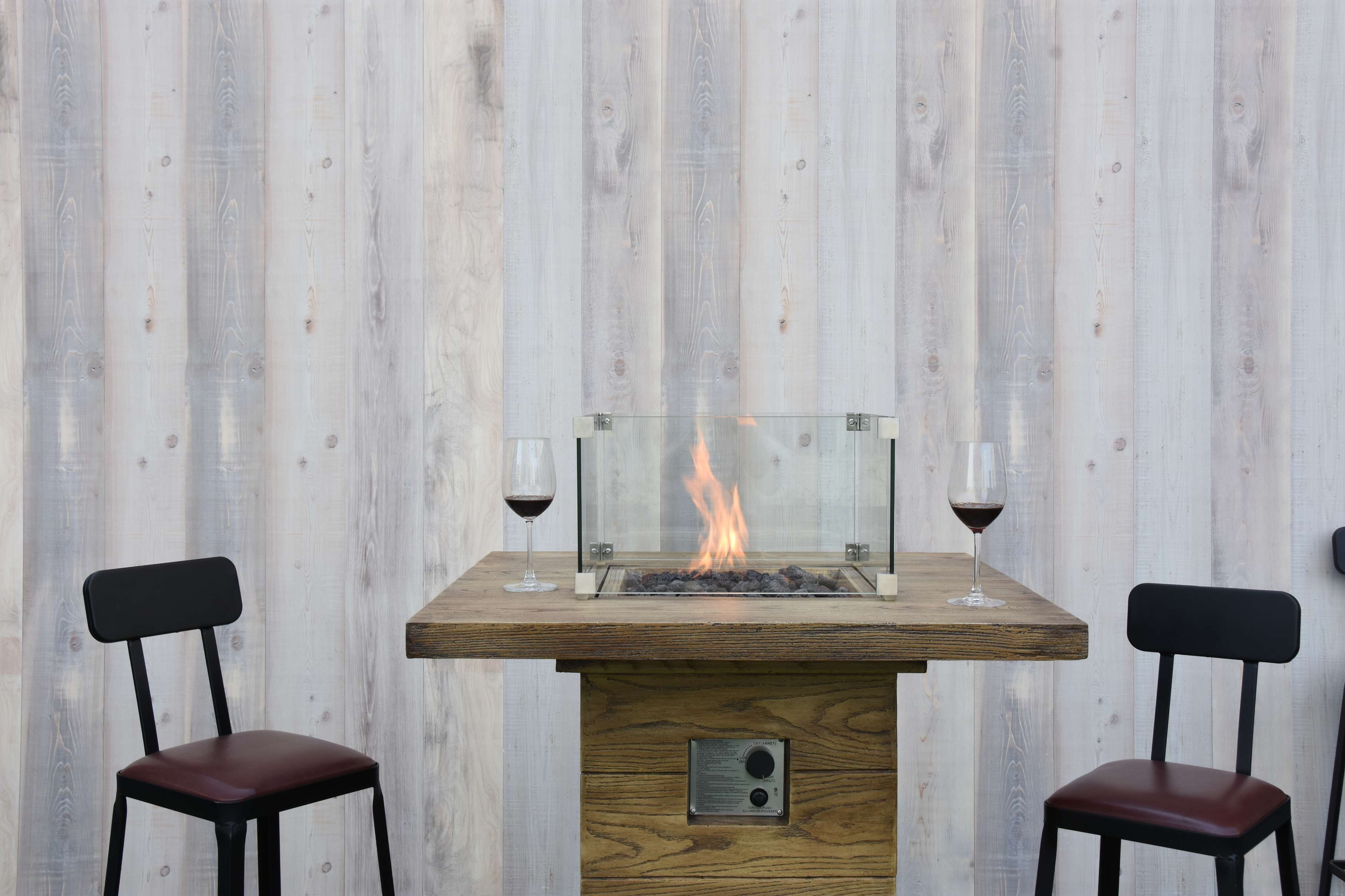 Elementi Rova 34" Bar Table