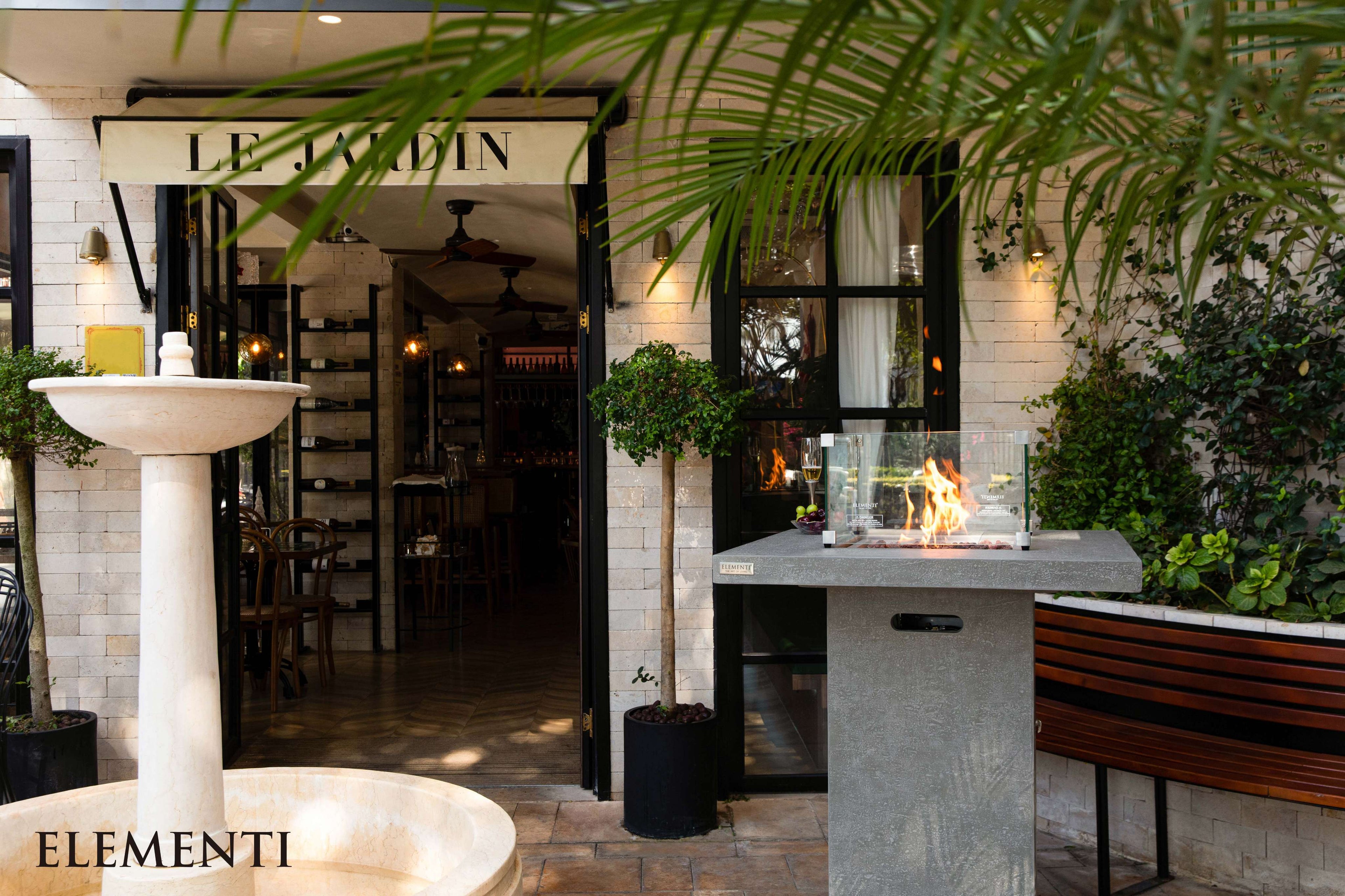 Elementi Montreal Bar Table