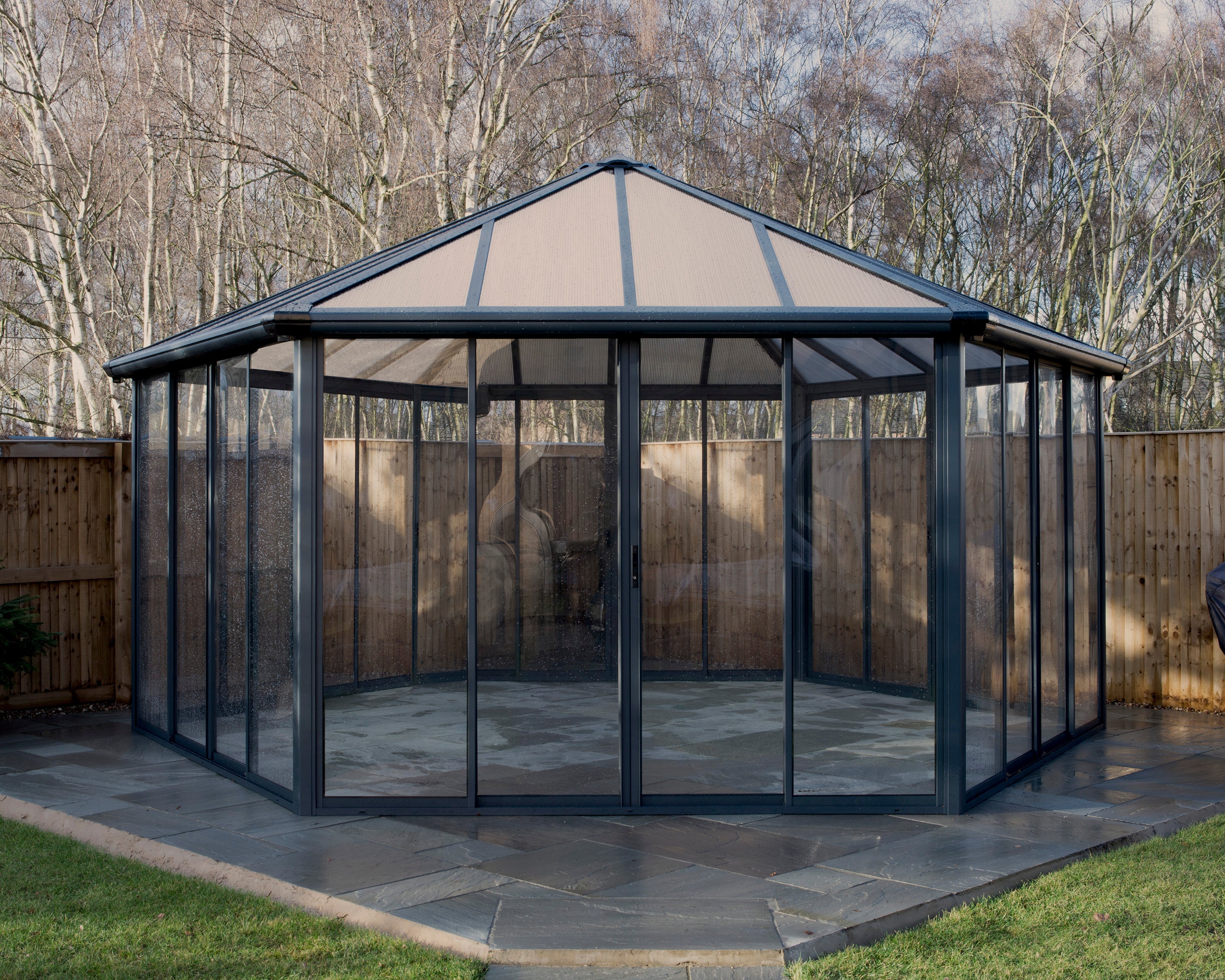 Canopia Garda 17' x 20' Enclosed Gazebo