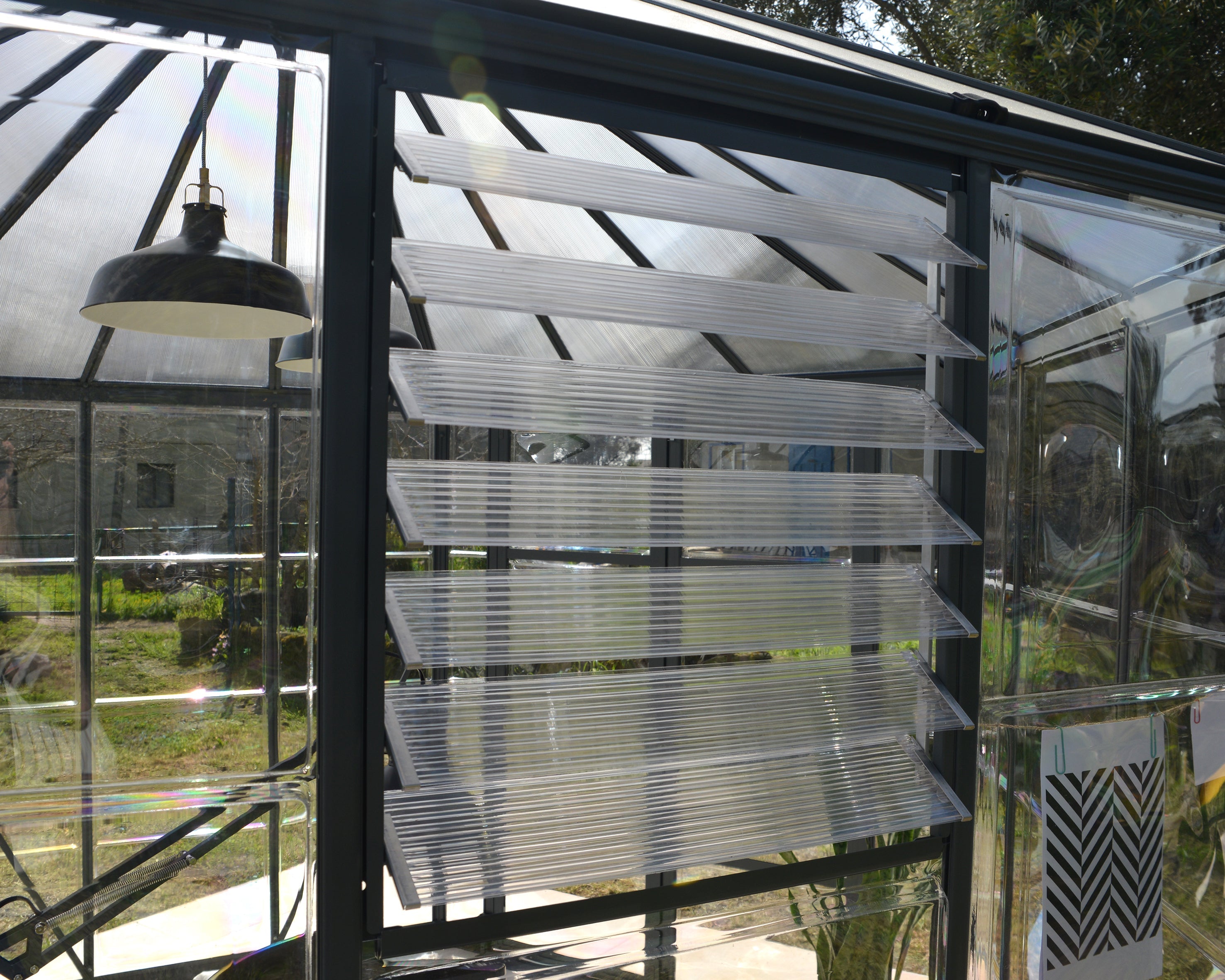 Canopia Oasis Hex Greenhouse