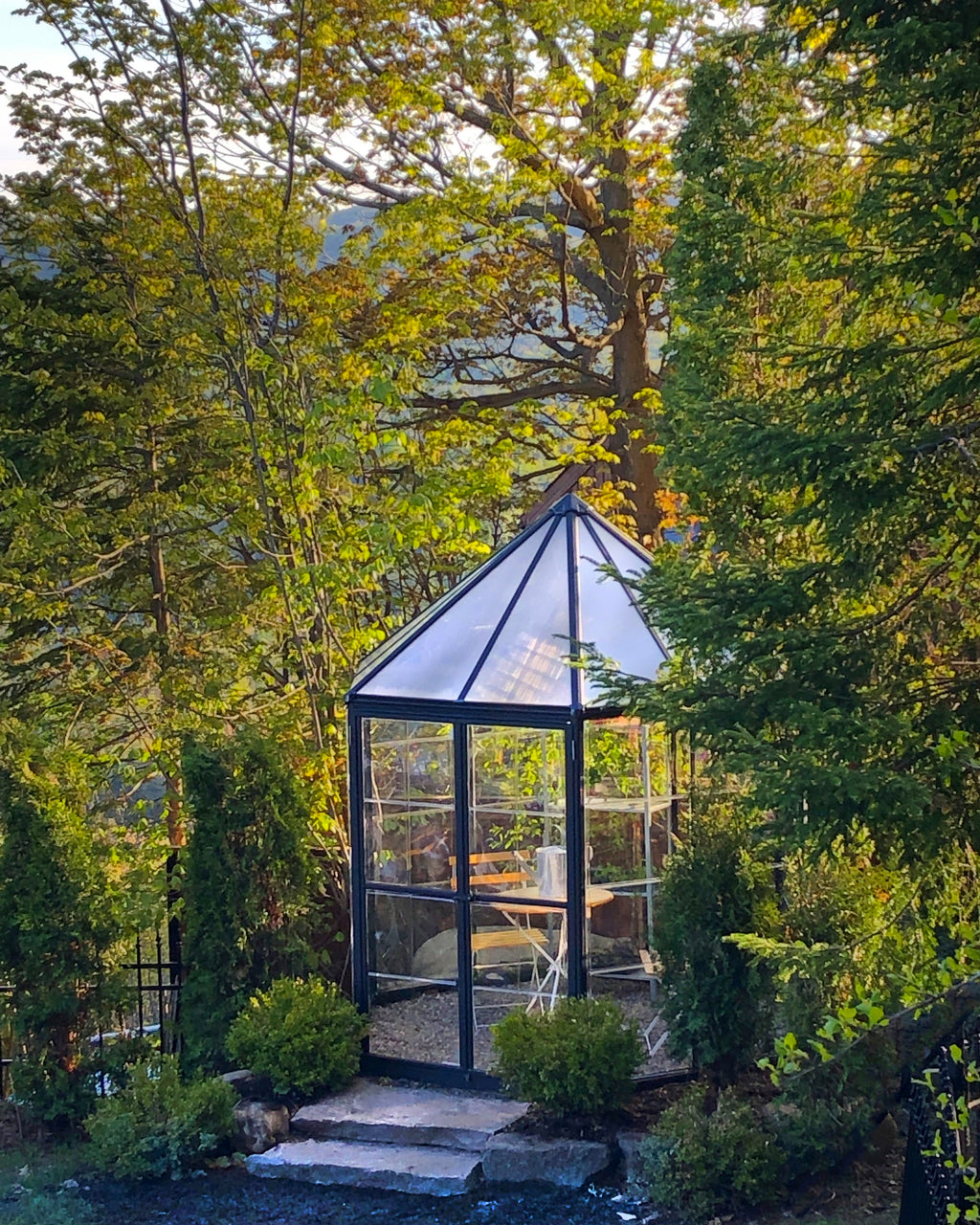 Canopia Oasis Hex Greenhouse