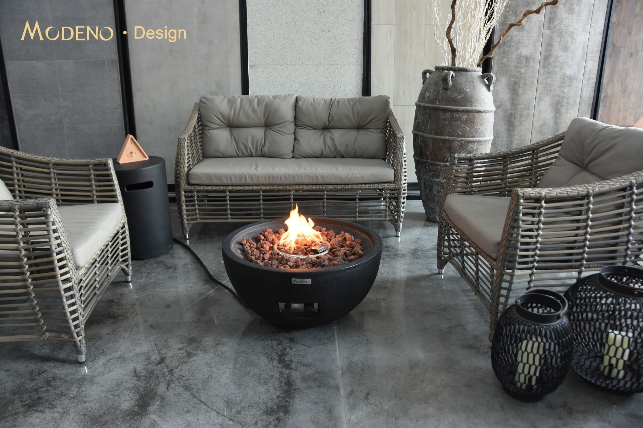Modeno Jefferson Fire Table
